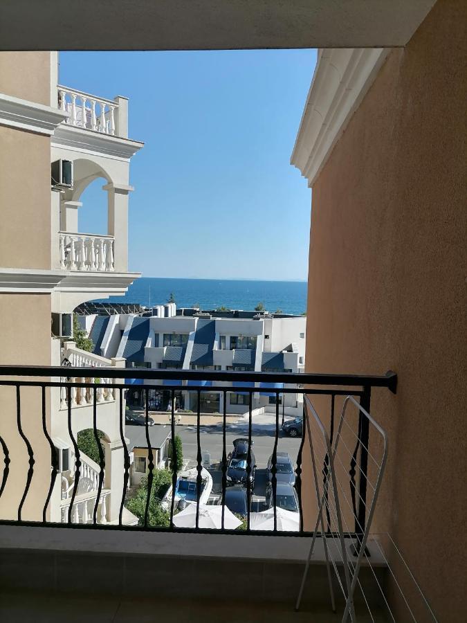 Aniko Apartman Appartamento Sveti Vlas Esterno foto